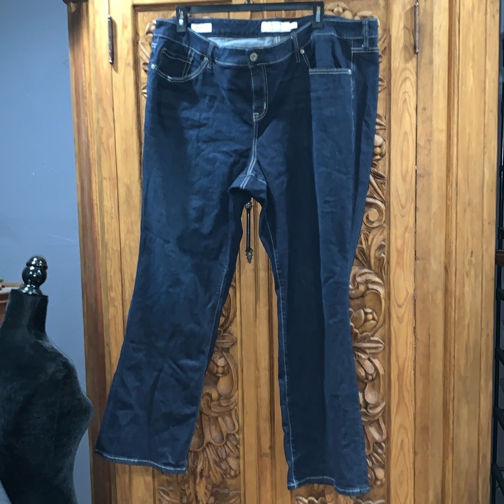 EUC torrid 26R slim boot cut fit jeans